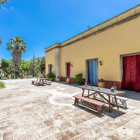 Le Palmentelle - Masseria Con Piscina
