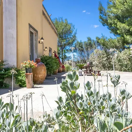 Le Palmentelle - Masseria Con Piscina